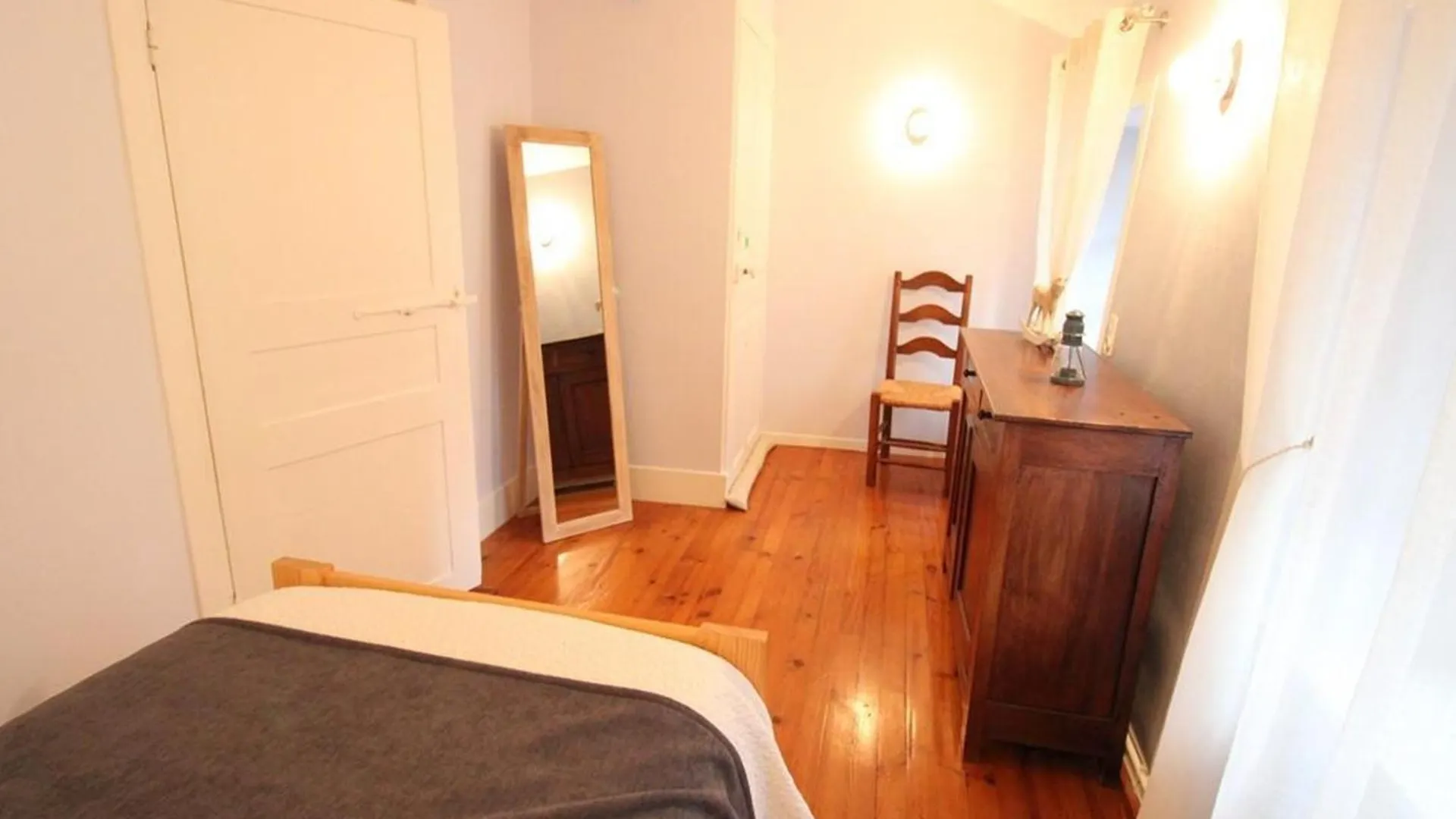 度假居 Charmante Maison Renovee A Jussac - 5 Pers, 3 Ch, Terrasse, Cheminee, Wifi, Volcans D'Auvergne Proches - Fr-1-742-405