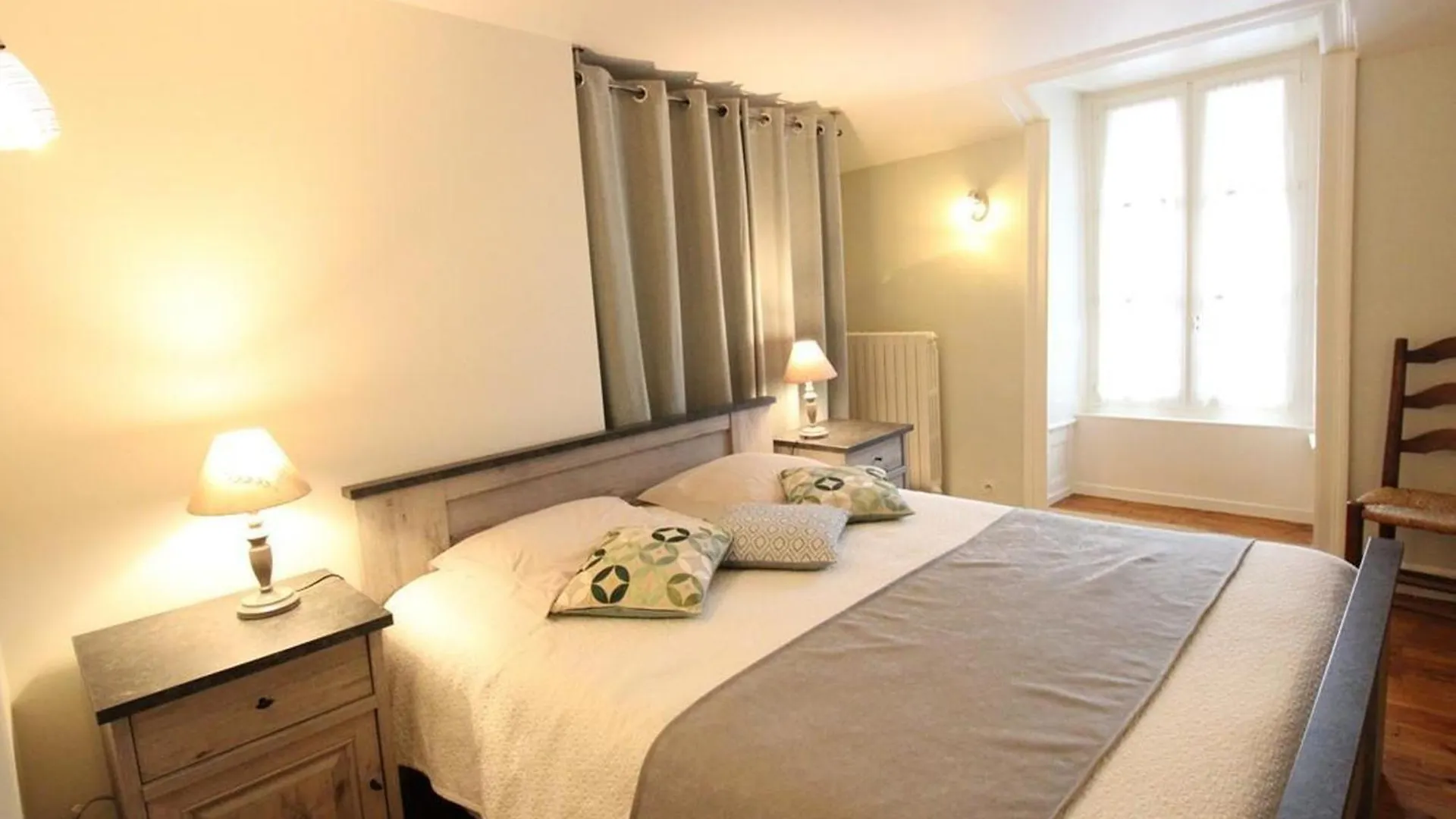 Charmante Maison Renovee A Jussac - 5 Pers, 3 Ch, Terrasse, Cheminee, Wifi, Volcans D'Auvergne Proches - Fr-1-742-405 0*,