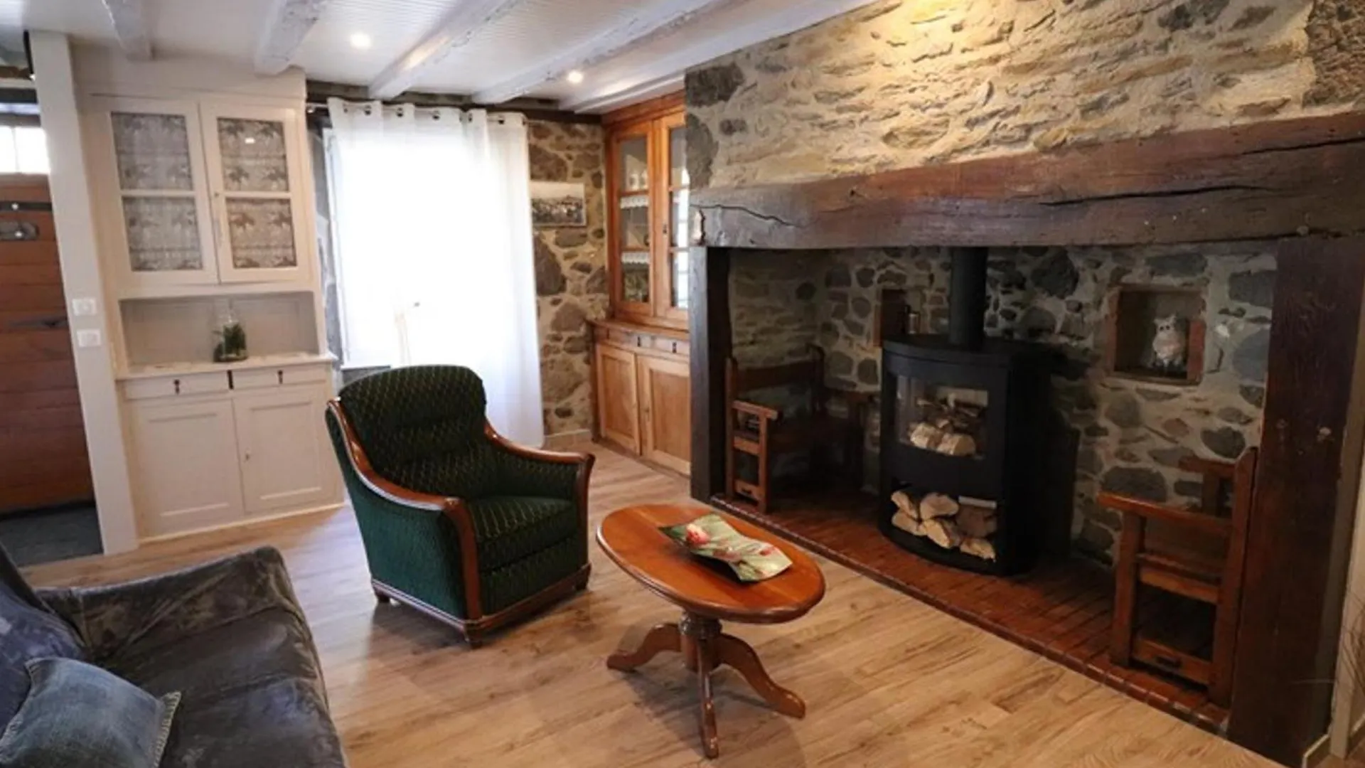 度假居 Charmante Maison Renovee A Jussac - 5 Pers, 3 Ch, Terrasse, Cheminee, Wifi, Volcans D'Auvergne Proches - Fr-1-742-405 法国